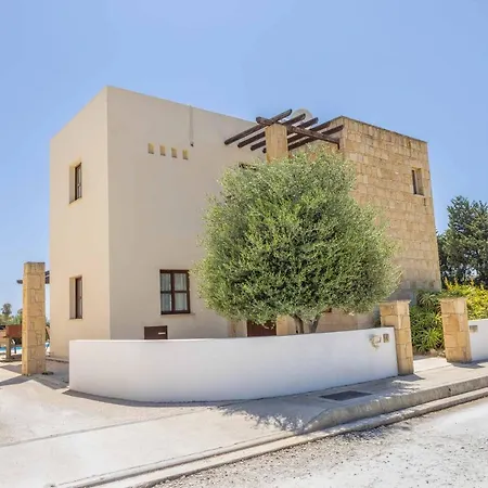 Helena Coral * Pegeia