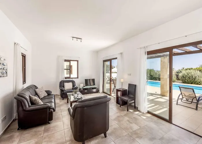 Vila Helena Coral Pegeia