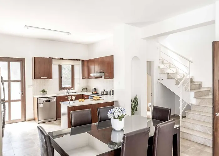 Helena Coral بييا